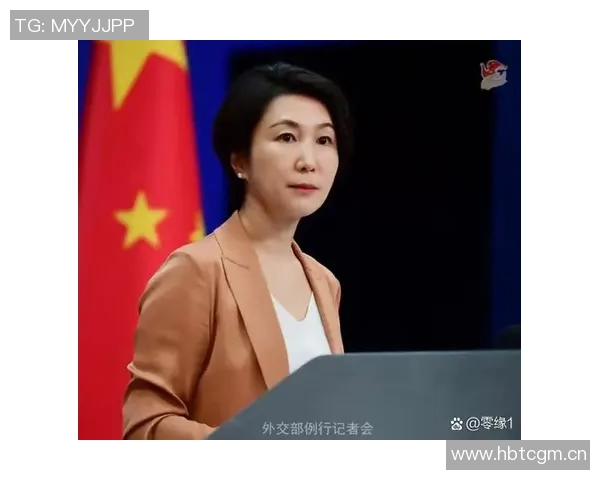 女主持调侃皮尔斯网友热议扑倒事件皮尔斯回应我们是搭档我有女友
