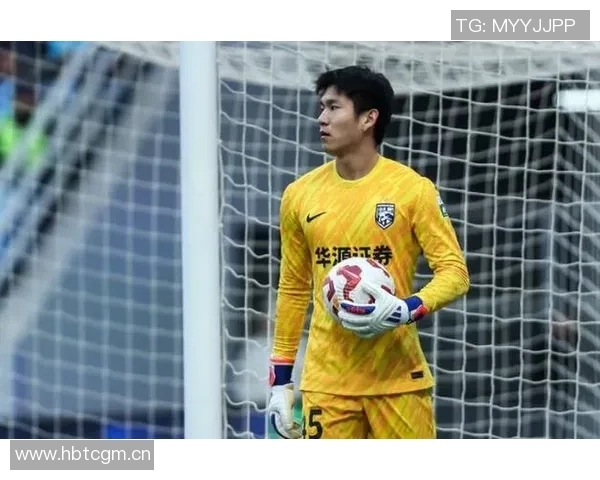 铲射自家大门乌龙失误三镇扳回一球十人新鹏城仍落后