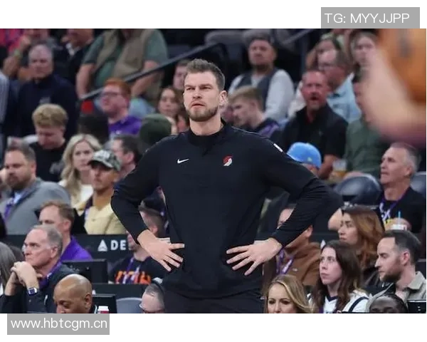 罗威评价斯普利特:低调务实的教练值得信赖愿与之并肩作战 罗威评价斯普利特:低调务实的教练值得信赖愿与之并肩作战